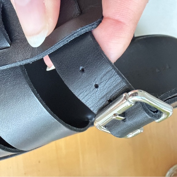 Freda Salvador Black Leather Darya Lug Sole Fisherman Sandals - Picture 4 of 7